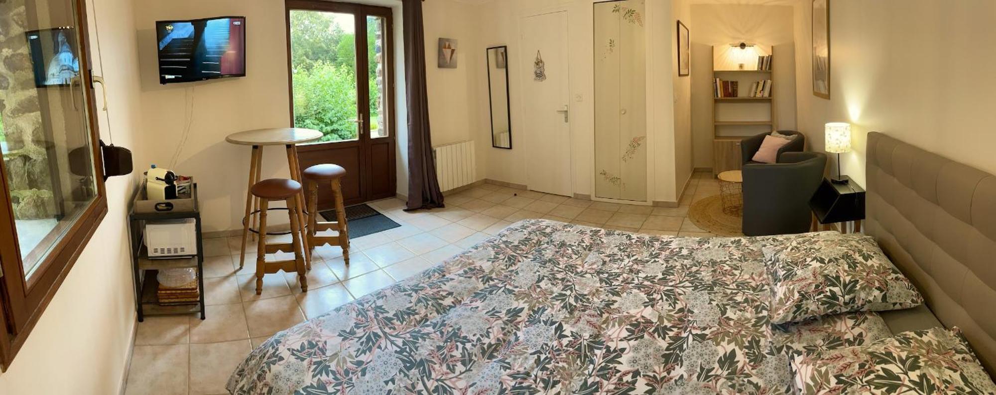 Chambres D'Hotes Les Tilleuls Poullaouen Εξωτερικό φωτογραφία